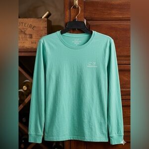 Vineyard Vines Womens Long Sleeve Whale Print Tee